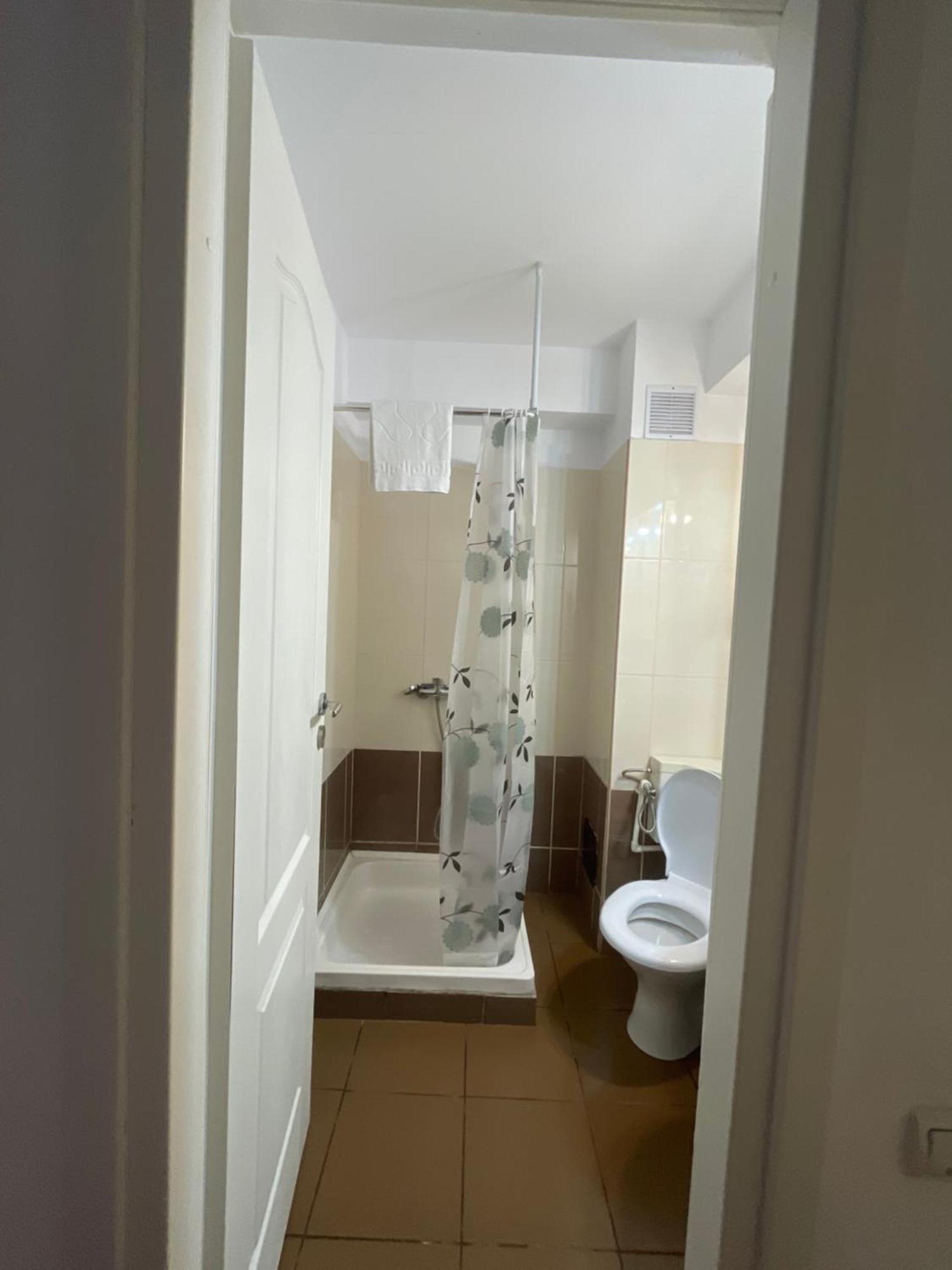 Dekor Hotel Костинещи Екстериор снимка