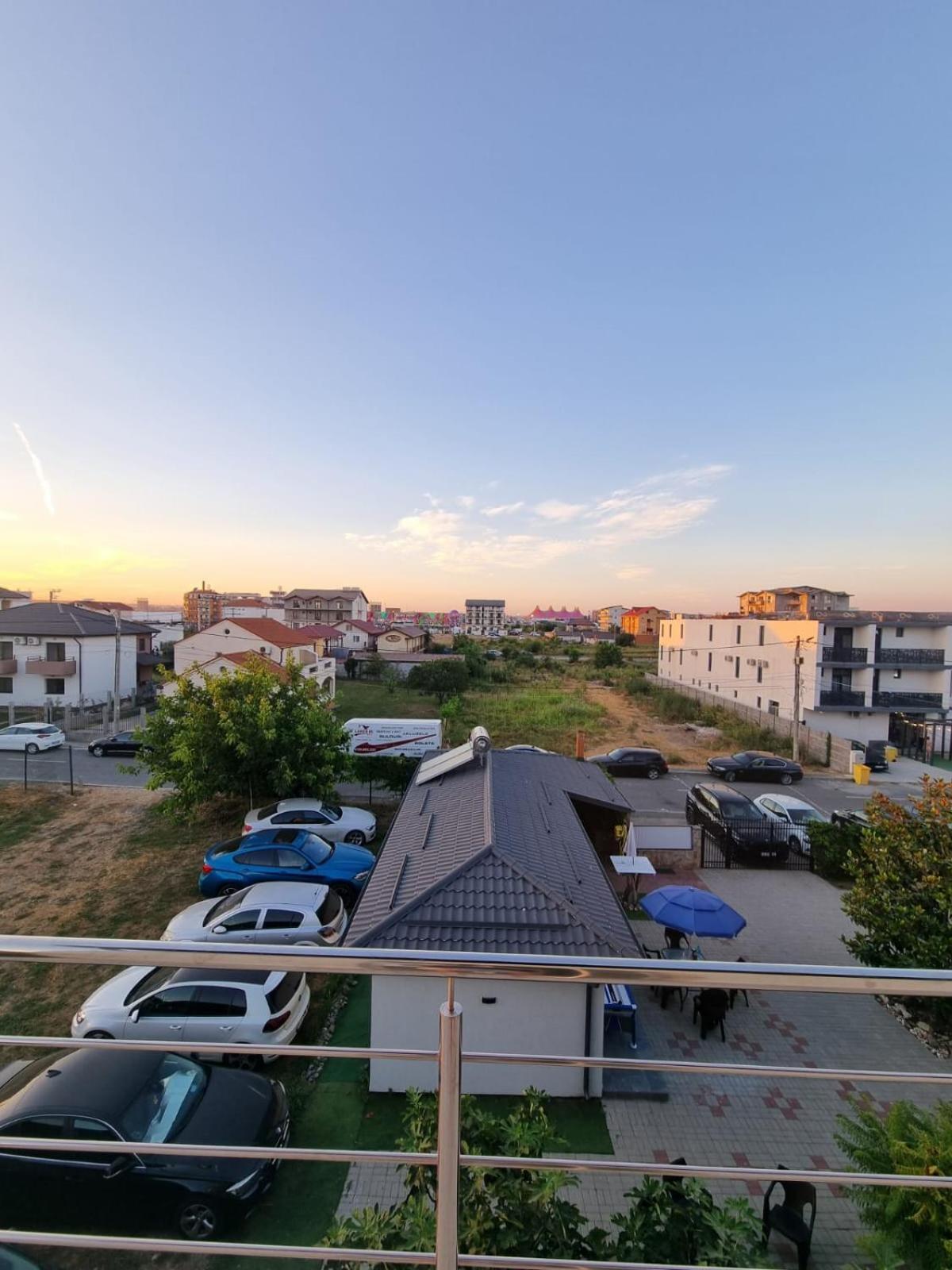 Dekor Hotel Костинещи Екстериор снимка